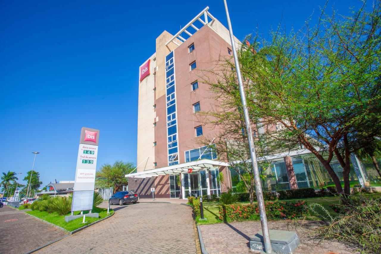 Hotel Ibis Линс Екстериор снимка